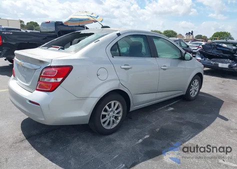 2019 Chevrolet Sonic Lt Auto z USA, uszkodzony, nr VIN 1G1JD5SB2K4118415